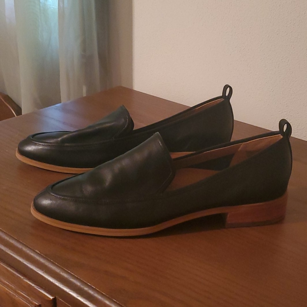 Susina Black leather loafers, size 8